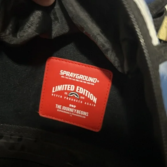 Avater spray ground no tag cuase slme kid snatched it